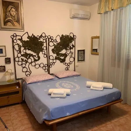 Anastasia Stanza Villa